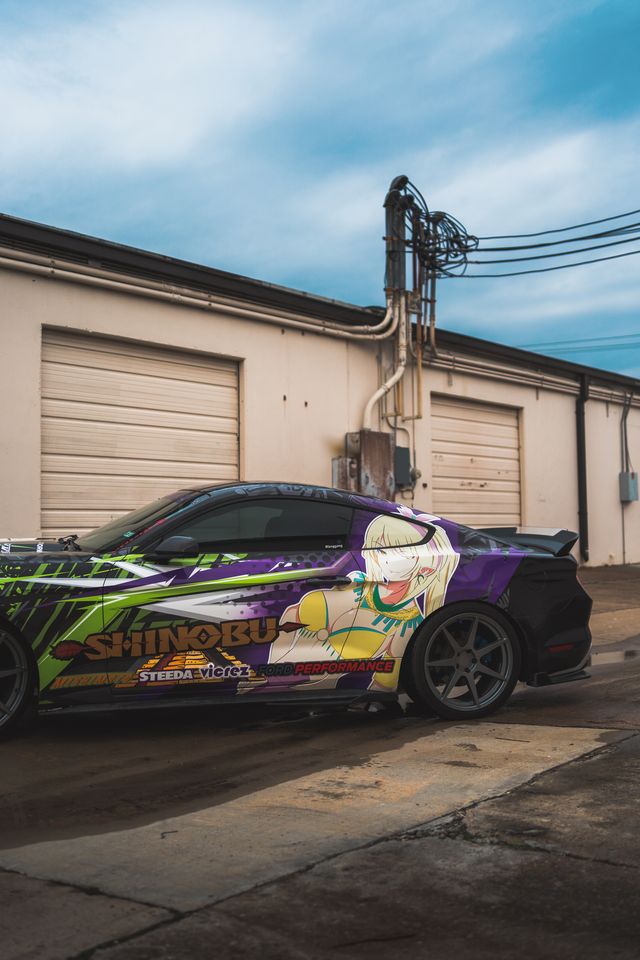 Textured Wraps: How to Combine Metallic, Pearlescent, and Brushed Finishes